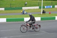 Mallory-park-Leicestershire;Mallory-park-photographs;Motorcycle-action-photographs;classic-bikes;event-digital-images;eventdigitalimages;mallory-park;no-limits-trackday;peter-wileman-photography;vintage-bikes;vintage-motorcycles;vmcc-festival-1000-bikes