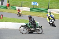 Mallory-park-Leicestershire;Mallory-park-photographs;Motorcycle-action-photographs;classic-bikes;event-digital-images;eventdigitalimages;mallory-park;no-limits-trackday;peter-wileman-photography;vintage-bikes;vintage-motorcycles;vmcc-festival-1000-bikes