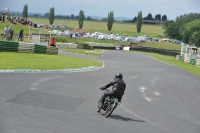 Mallory-park-Leicestershire;Mallory-park-photographs;Motorcycle-action-photographs;classic-bikes;event-digital-images;eventdigitalimages;mallory-park;no-limits-trackday;peter-wileman-photography;vintage-bikes;vintage-motorcycles;vmcc-festival-1000-bikes