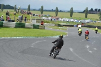 Mallory-park-Leicestershire;Mallory-park-photographs;Motorcycle-action-photographs;classic-bikes;event-digital-images;eventdigitalimages;mallory-park;no-limits-trackday;peter-wileman-photography;vintage-bikes;vintage-motorcycles;vmcc-festival-1000-bikes