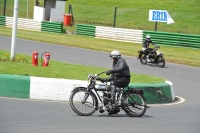 Mallory-park-Leicestershire;Mallory-park-photographs;Motorcycle-action-photographs;classic-bikes;event-digital-images;eventdigitalimages;mallory-park;no-limits-trackday;peter-wileman-photography;vintage-bikes;vintage-motorcycles;vmcc-festival-1000-bikes