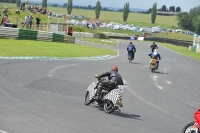 Mallory-park-Leicestershire;Mallory-park-photographs;Motorcycle-action-photographs;classic-bikes;event-digital-images;eventdigitalimages;mallory-park;no-limits-trackday;peter-wileman-photography;vintage-bikes;vintage-motorcycles;vmcc-festival-1000-bikes