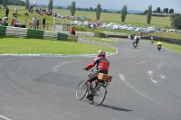 Mallory-park-Leicestershire;Mallory-park-photographs;Motorcycle-action-photographs;classic-bikes;event-digital-images;eventdigitalimages;mallory-park;no-limits-trackday;peter-wileman-photography;vintage-bikes;vintage-motorcycles;vmcc-festival-1000-bikes