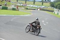 Mallory-park-Leicestershire;Mallory-park-photographs;Motorcycle-action-photographs;classic-bikes;event-digital-images;eventdigitalimages;mallory-park;no-limits-trackday;peter-wileman-photography;vintage-bikes;vintage-motorcycles;vmcc-festival-1000-bikes