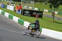 Mallory-park-Leicestershire;Mallory-park-photographs;Motorcycle-action-photographs;classic-bikes;event-digital-images;eventdigitalimages;mallory-park;no-limits-trackday;peter-wileman-photography;vintage-bikes;vintage-motorcycles;vmcc-festival-1000-bikes