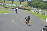 Mallory-park-Leicestershire;Mallory-park-photographs;Motorcycle-action-photographs;classic-bikes;event-digital-images;eventdigitalimages;mallory-park;no-limits-trackday;peter-wileman-photography;vintage-bikes;vintage-motorcycles;vmcc-festival-1000-bikes