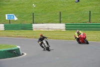 Mallory-park-Leicestershire;Mallory-park-photographs;Motorcycle-action-photographs;classic-bikes;event-digital-images;eventdigitalimages;mallory-park;no-limits-trackday;peter-wileman-photography;vintage-bikes;vintage-motorcycles;vmcc-festival-1000-bikes