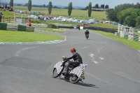 Mallory-park-Leicestershire;Mallory-park-photographs;Motorcycle-action-photographs;classic-bikes;event-digital-images;eventdigitalimages;mallory-park;no-limits-trackday;peter-wileman-photography;vintage-bikes;vintage-motorcycles;vmcc-festival-1000-bikes