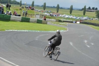 Mallory-park-Leicestershire;Mallory-park-photographs;Motorcycle-action-photographs;classic-bikes;event-digital-images;eventdigitalimages;mallory-park;no-limits-trackday;peter-wileman-photography;vintage-bikes;vintage-motorcycles;vmcc-festival-1000-bikes