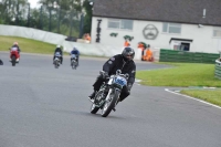 Mallory-park-Leicestershire;Mallory-park-photographs;Motorcycle-action-photographs;classic-bikes;event-digital-images;eventdigitalimages;mallory-park;no-limits-trackday;peter-wileman-photography;vintage-bikes;vintage-motorcycles;vmcc-festival-1000-bikes