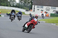 Mallory-park-Leicestershire;Mallory-park-photographs;Motorcycle-action-photographs;classic-bikes;event-digital-images;eventdigitalimages;mallory-park;no-limits-trackday;peter-wileman-photography;vintage-bikes;vintage-motorcycles;vmcc-festival-1000-bikes