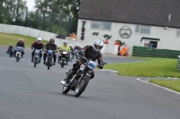 Mallory-park-Leicestershire;Mallory-park-photographs;Motorcycle-action-photographs;classic-bikes;event-digital-images;eventdigitalimages;mallory-park;no-limits-trackday;peter-wileman-photography;vintage-bikes;vintage-motorcycles;vmcc-festival-1000-bikes