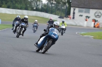 Mallory-park-Leicestershire;Mallory-park-photographs;Motorcycle-action-photographs;classic-bikes;event-digital-images;eventdigitalimages;mallory-park;no-limits-trackday;peter-wileman-photography;vintage-bikes;vintage-motorcycles;vmcc-festival-1000-bikes