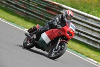 Mallory-park-Leicestershire;Mallory-park-photographs;Motorcycle-action-photographs;classic-bikes;event-digital-images;eventdigitalimages;mallory-park;no-limits-trackday;peter-wileman-photography;vintage-bikes;vintage-motorcycles;vmcc-festival-1000-bikes