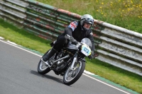 Mallory-park-Leicestershire;Mallory-park-photographs;Motorcycle-action-photographs;classic-bikes;event-digital-images;eventdigitalimages;mallory-park;no-limits-trackday;peter-wileman-photography;vintage-bikes;vintage-motorcycles;vmcc-festival-1000-bikes