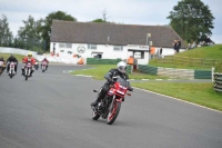 Mallory-park-Leicestershire;Mallory-park-photographs;Motorcycle-action-photographs;classic-bikes;event-digital-images;eventdigitalimages;mallory-park;no-limits-trackday;peter-wileman-photography;vintage-bikes;vintage-motorcycles;vmcc-festival-1000-bikes