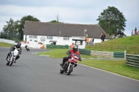 Mallory-park-Leicestershire;Mallory-park-photographs;Motorcycle-action-photographs;classic-bikes;event-digital-images;eventdigitalimages;mallory-park;no-limits-trackday;peter-wileman-photography;vintage-bikes;vintage-motorcycles;vmcc-festival-1000-bikes