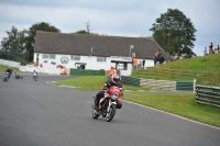 Mallory-park-Leicestershire;Mallory-park-photographs;Motorcycle-action-photographs;classic-bikes;event-digital-images;eventdigitalimages;mallory-park;no-limits-trackday;peter-wileman-photography;vintage-bikes;vintage-motorcycles;vmcc-festival-1000-bikes