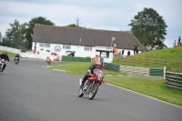 Mallory-park-Leicestershire;Mallory-park-photographs;Motorcycle-action-photographs;classic-bikes;event-digital-images;eventdigitalimages;mallory-park;no-limits-trackday;peter-wileman-photography;vintage-bikes;vintage-motorcycles;vmcc-festival-1000-bikes