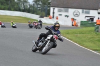 Mallory-park-Leicestershire;Mallory-park-photographs;Motorcycle-action-photographs;classic-bikes;event-digital-images;eventdigitalimages;mallory-park;no-limits-trackday;peter-wileman-photography;vintage-bikes;vintage-motorcycles;vmcc-festival-1000-bikes