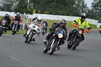 Mallory-park-Leicestershire;Mallory-park-photographs;Motorcycle-action-photographs;classic-bikes;event-digital-images;eventdigitalimages;mallory-park;no-limits-trackday;peter-wileman-photography;vintage-bikes;vintage-motorcycles;vmcc-festival-1000-bikes