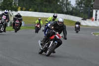 Mallory-park-Leicestershire;Mallory-park-photographs;Motorcycle-action-photographs;classic-bikes;event-digital-images;eventdigitalimages;mallory-park;no-limits-trackday;peter-wileman-photography;vintage-bikes;vintage-motorcycles;vmcc-festival-1000-bikes