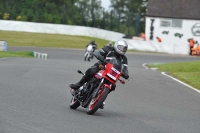 Mallory-park-Leicestershire;Mallory-park-photographs;Motorcycle-action-photographs;classic-bikes;event-digital-images;eventdigitalimages;mallory-park;no-limits-trackday;peter-wileman-photography;vintage-bikes;vintage-motorcycles;vmcc-festival-1000-bikes