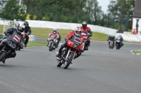 Mallory-park-Leicestershire;Mallory-park-photographs;Motorcycle-action-photographs;classic-bikes;event-digital-images;eventdigitalimages;mallory-park;no-limits-trackday;peter-wileman-photography;vintage-bikes;vintage-motorcycles;vmcc-festival-1000-bikes