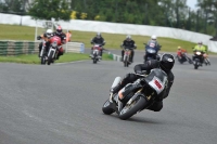 Mallory-park-Leicestershire;Mallory-park-photographs;Motorcycle-action-photographs;classic-bikes;event-digital-images;eventdigitalimages;mallory-park;no-limits-trackday;peter-wileman-photography;vintage-bikes;vintage-motorcycles;vmcc-festival-1000-bikes