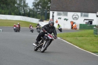 Mallory-park-Leicestershire;Mallory-park-photographs;Motorcycle-action-photographs;classic-bikes;event-digital-images;eventdigitalimages;mallory-park;no-limits-trackday;peter-wileman-photography;vintage-bikes;vintage-motorcycles;vmcc-festival-1000-bikes