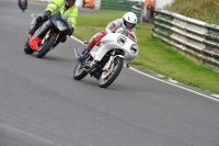 Mallory-park-Leicestershire;Mallory-park-photographs;Motorcycle-action-photographs;classic-bikes;event-digital-images;eventdigitalimages;mallory-park;no-limits-trackday;peter-wileman-photography;vintage-bikes;vintage-motorcycles;vmcc-festival-1000-bikes