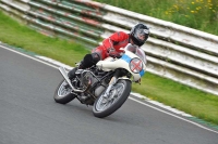 Mallory-park-Leicestershire;Mallory-park-photographs;Motorcycle-action-photographs;classic-bikes;event-digital-images;eventdigitalimages;mallory-park;no-limits-trackday;peter-wileman-photography;vintage-bikes;vintage-motorcycles;vmcc-festival-1000-bikes