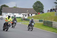 Mallory-park-Leicestershire;Mallory-park-photographs;Motorcycle-action-photographs;classic-bikes;event-digital-images;eventdigitalimages;mallory-park;no-limits-trackday;peter-wileman-photography;vintage-bikes;vintage-motorcycles;vmcc-festival-1000-bikes