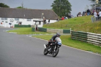 Mallory-park-Leicestershire;Mallory-park-photographs;Motorcycle-action-photographs;classic-bikes;event-digital-images;eventdigitalimages;mallory-park;no-limits-trackday;peter-wileman-photography;vintage-bikes;vintage-motorcycles;vmcc-festival-1000-bikes