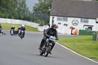 Mallory-park-Leicestershire;Mallory-park-photographs;Motorcycle-action-photographs;classic-bikes;event-digital-images;eventdigitalimages;mallory-park;no-limits-trackday;peter-wileman-photography;vintage-bikes;vintage-motorcycles;vmcc-festival-1000-bikes