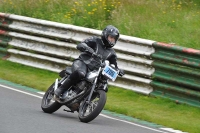 Mallory-park-Leicestershire;Mallory-park-photographs;Motorcycle-action-photographs;classic-bikes;event-digital-images;eventdigitalimages;mallory-park;no-limits-trackday;peter-wileman-photography;vintage-bikes;vintage-motorcycles;vmcc-festival-1000-bikes