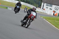 Mallory-park-Leicestershire;Mallory-park-photographs;Motorcycle-action-photographs;classic-bikes;event-digital-images;eventdigitalimages;mallory-park;no-limits-trackday;peter-wileman-photography;vintage-bikes;vintage-motorcycles;vmcc-festival-1000-bikes