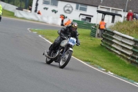 Mallory-park-Leicestershire;Mallory-park-photographs;Motorcycle-action-photographs;classic-bikes;event-digital-images;eventdigitalimages;mallory-park;no-limits-trackday;peter-wileman-photography;vintage-bikes;vintage-motorcycles;vmcc-festival-1000-bikes