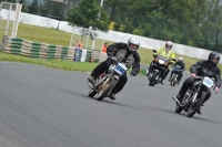 Mallory-park-Leicestershire;Mallory-park-photographs;Motorcycle-action-photographs;classic-bikes;event-digital-images;eventdigitalimages;mallory-park;no-limits-trackday;peter-wileman-photography;vintage-bikes;vintage-motorcycles;vmcc-festival-1000-bikes