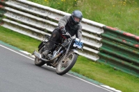 Mallory-park-Leicestershire;Mallory-park-photographs;Motorcycle-action-photographs;classic-bikes;event-digital-images;eventdigitalimages;mallory-park;no-limits-trackday;peter-wileman-photography;vintage-bikes;vintage-motorcycles;vmcc-festival-1000-bikes