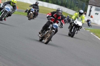 Mallory-park-Leicestershire;Mallory-park-photographs;Motorcycle-action-photographs;classic-bikes;event-digital-images;eventdigitalimages;mallory-park;no-limits-trackday;peter-wileman-photography;vintage-bikes;vintage-motorcycles;vmcc-festival-1000-bikes