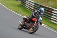 Mallory-park-Leicestershire;Mallory-park-photographs;Motorcycle-action-photographs;classic-bikes;event-digital-images;eventdigitalimages;mallory-park;no-limits-trackday;peter-wileman-photography;vintage-bikes;vintage-motorcycles;vmcc-festival-1000-bikes