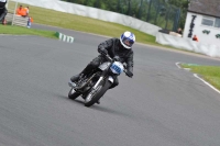 Mallory-park-Leicestershire;Mallory-park-photographs;Motorcycle-action-photographs;classic-bikes;event-digital-images;eventdigitalimages;mallory-park;no-limits-trackday;peter-wileman-photography;vintage-bikes;vintage-motorcycles;vmcc-festival-1000-bikes