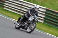 Mallory-park-Leicestershire;Mallory-park-photographs;Motorcycle-action-photographs;classic-bikes;event-digital-images;eventdigitalimages;mallory-park;no-limits-trackday;peter-wileman-photography;vintage-bikes;vintage-motorcycles;vmcc-festival-1000-bikes