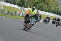 Mallory-park-Leicestershire;Mallory-park-photographs;Motorcycle-action-photographs;classic-bikes;event-digital-images;eventdigitalimages;mallory-park;no-limits-trackday;peter-wileman-photography;vintage-bikes;vintage-motorcycles;vmcc-festival-1000-bikes