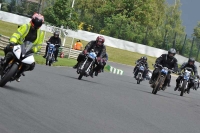 Mallory-park-Leicestershire;Mallory-park-photographs;Motorcycle-action-photographs;classic-bikes;event-digital-images;eventdigitalimages;mallory-park;no-limits-trackday;peter-wileman-photography;vintage-bikes;vintage-motorcycles;vmcc-festival-1000-bikes