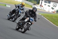 Mallory-park-Leicestershire;Mallory-park-photographs;Motorcycle-action-photographs;classic-bikes;event-digital-images;eventdigitalimages;mallory-park;no-limits-trackday;peter-wileman-photography;vintage-bikes;vintage-motorcycles;vmcc-festival-1000-bikes