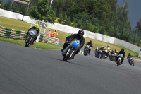 Mallory-park-Leicestershire;Mallory-park-photographs;Motorcycle-action-photographs;classic-bikes;event-digital-images;eventdigitalimages;mallory-park;no-limits-trackday;peter-wileman-photography;vintage-bikes;vintage-motorcycles;vmcc-festival-1000-bikes