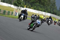 Mallory-park-Leicestershire;Mallory-park-photographs;Motorcycle-action-photographs;classic-bikes;event-digital-images;eventdigitalimages;mallory-park;no-limits-trackday;peter-wileman-photography;vintage-bikes;vintage-motorcycles;vmcc-festival-1000-bikes