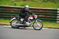 Mallory-park-Leicestershire;Mallory-park-photographs;Motorcycle-action-photographs;classic-bikes;event-digital-images;eventdigitalimages;mallory-park;no-limits-trackday;peter-wileman-photography;vintage-bikes;vintage-motorcycles;vmcc-festival-1000-bikes